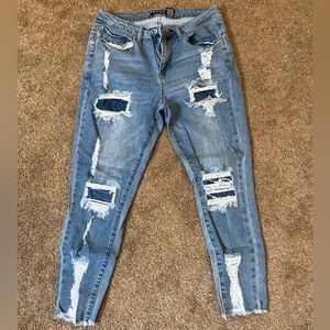 Raw hem distressed jeans